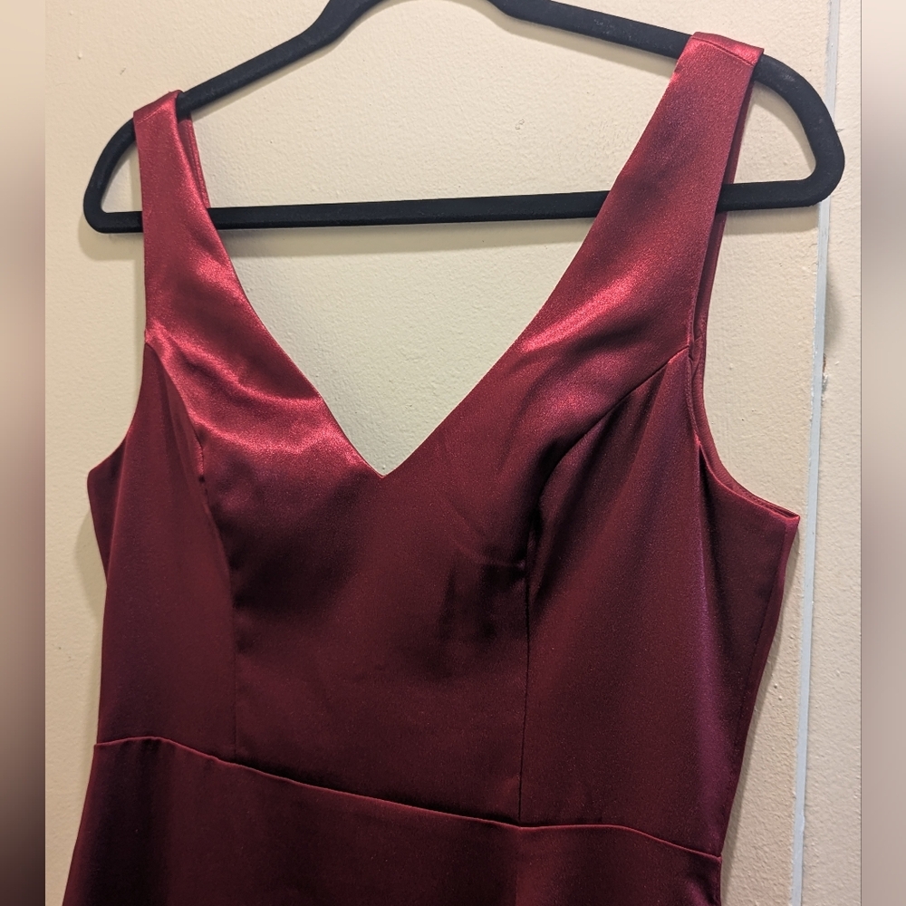 Lulu's Forever Special Burgundy Satin Sleeveless Tie-Back V-neck Maxi Dress- M - Picture 9 of 14
